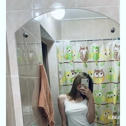 Кошечка хочет пошалить Света
